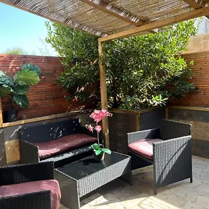 Reves De Vie Avec Terrasse Le Figuerolles Maison d'hôtes